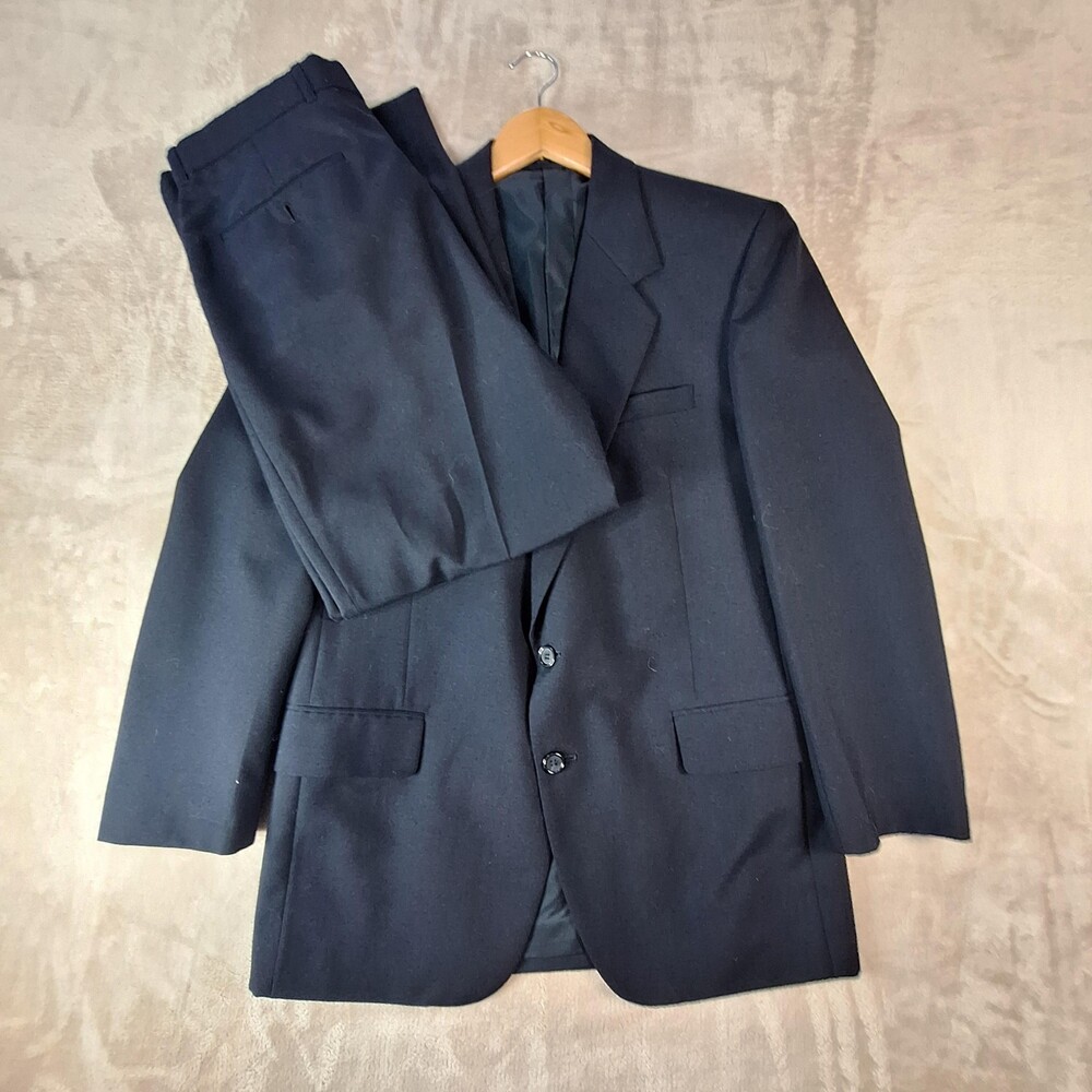 Seasons Spanner Suit Mens 40R 34W Navy Blue Poly Wool Blend 2 Piece 2 Button